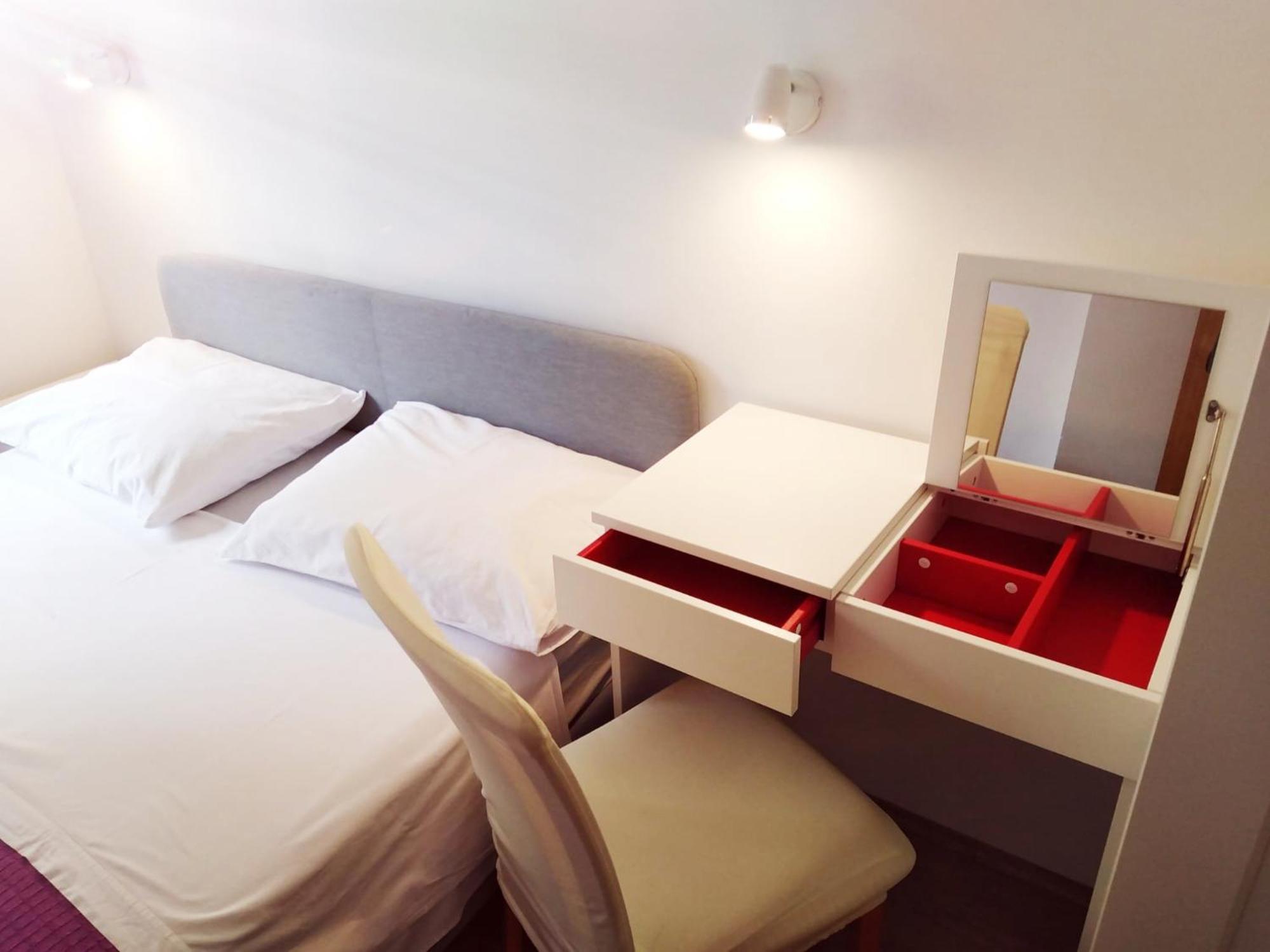 Apartment Mia - Spacious Apartment On 85 M2 With Beautiful Sea View Trogir Habitación foto